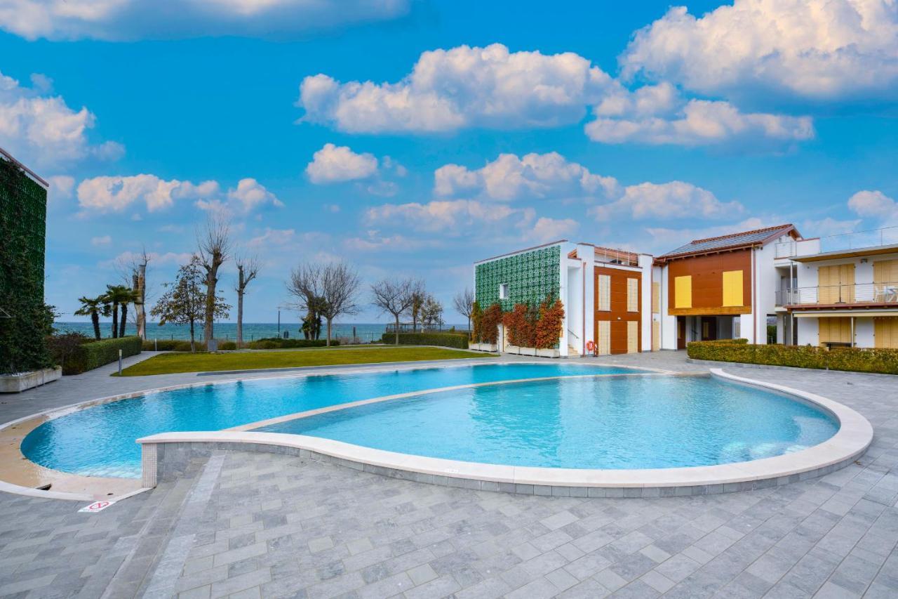 Borgo Gasparina Family Apartments Кастельнуово-дель-Гарда Экстерьер фото