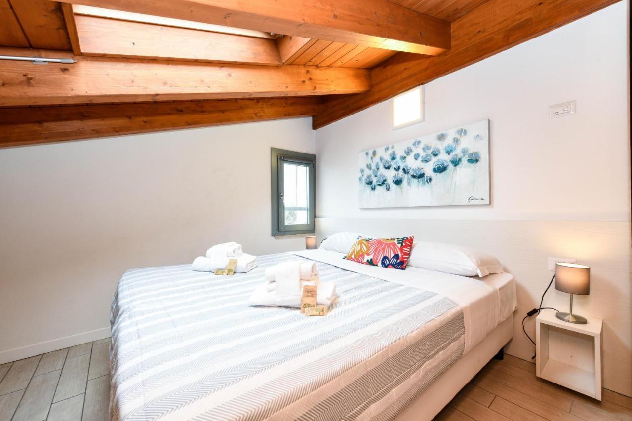 Borgo Gasparina Family Apartments Кастельнуово-дель-Гарда Экстерьер фото