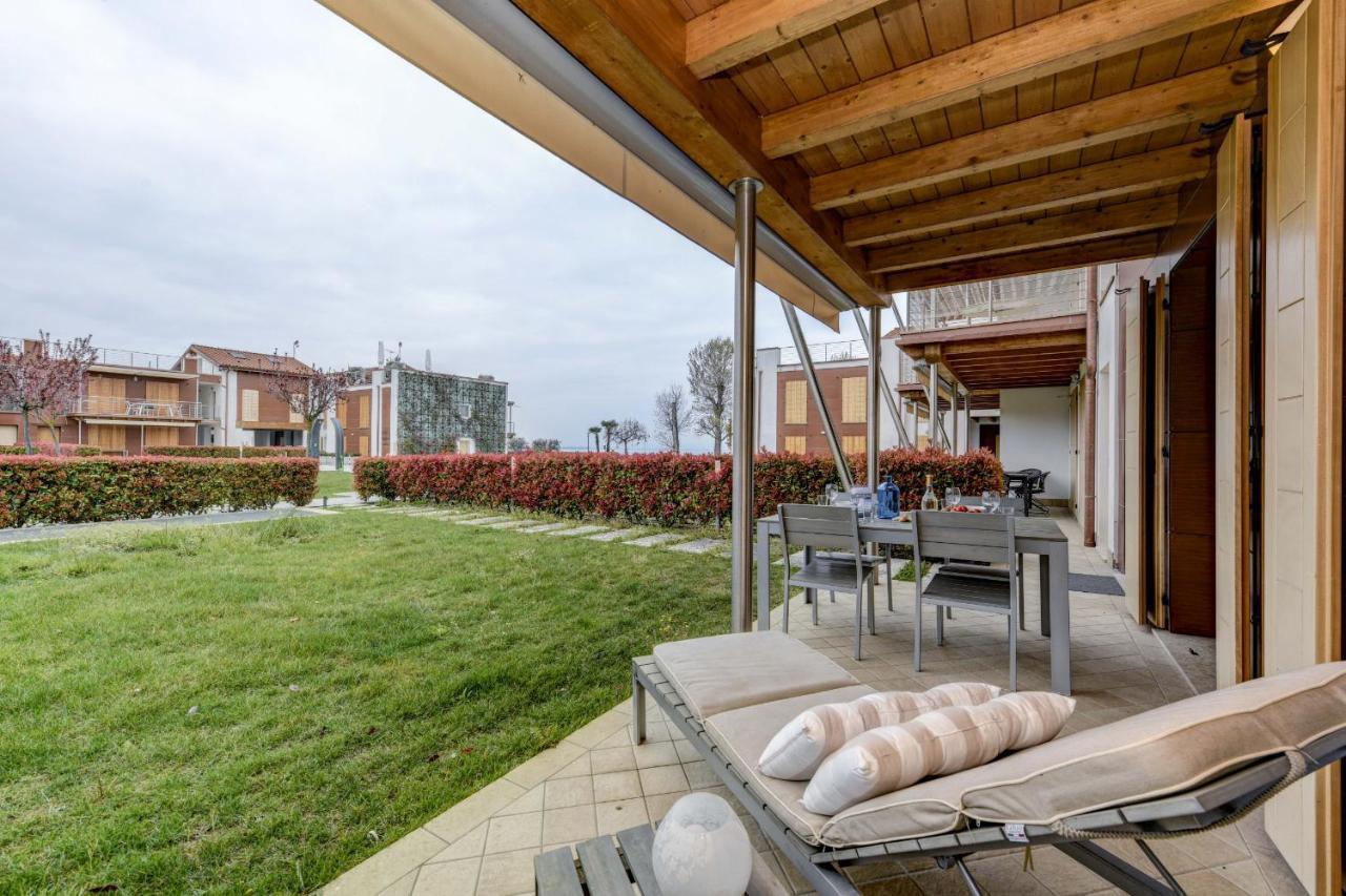 Borgo Gasparina Family Apartments Кастельнуово-дель-Гарда Экстерьер фото